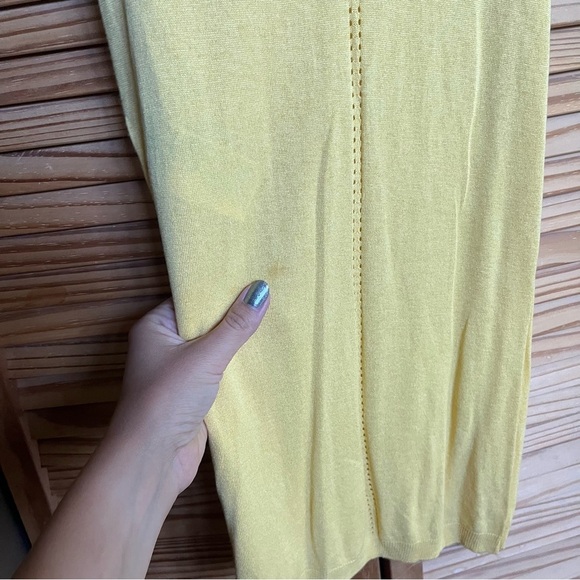 United Colors Of Benetton Viscose Yellow Sleeveless Knit Tank Top - Picture 4 of 9